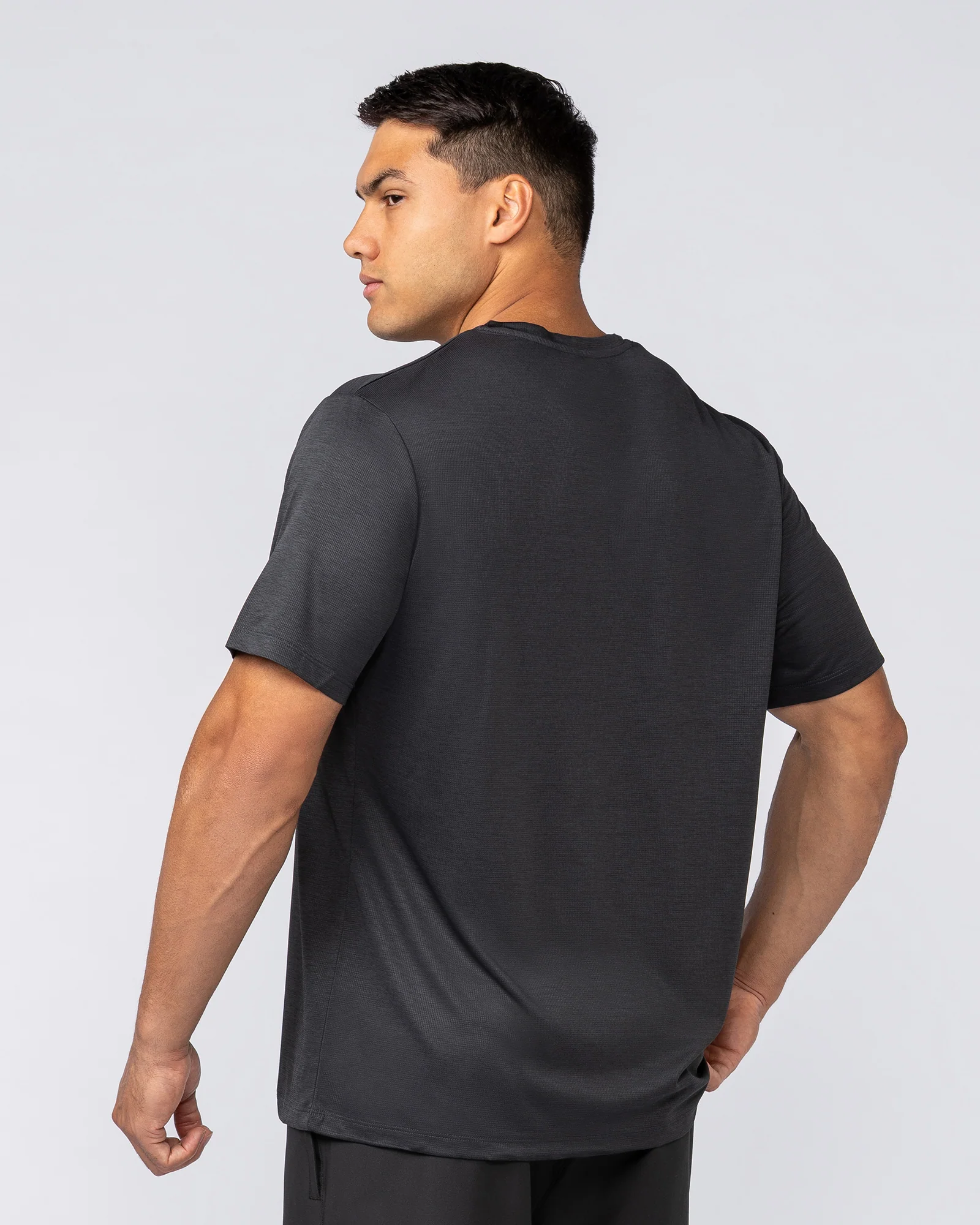 Aero Active Tee - Black - Image 4