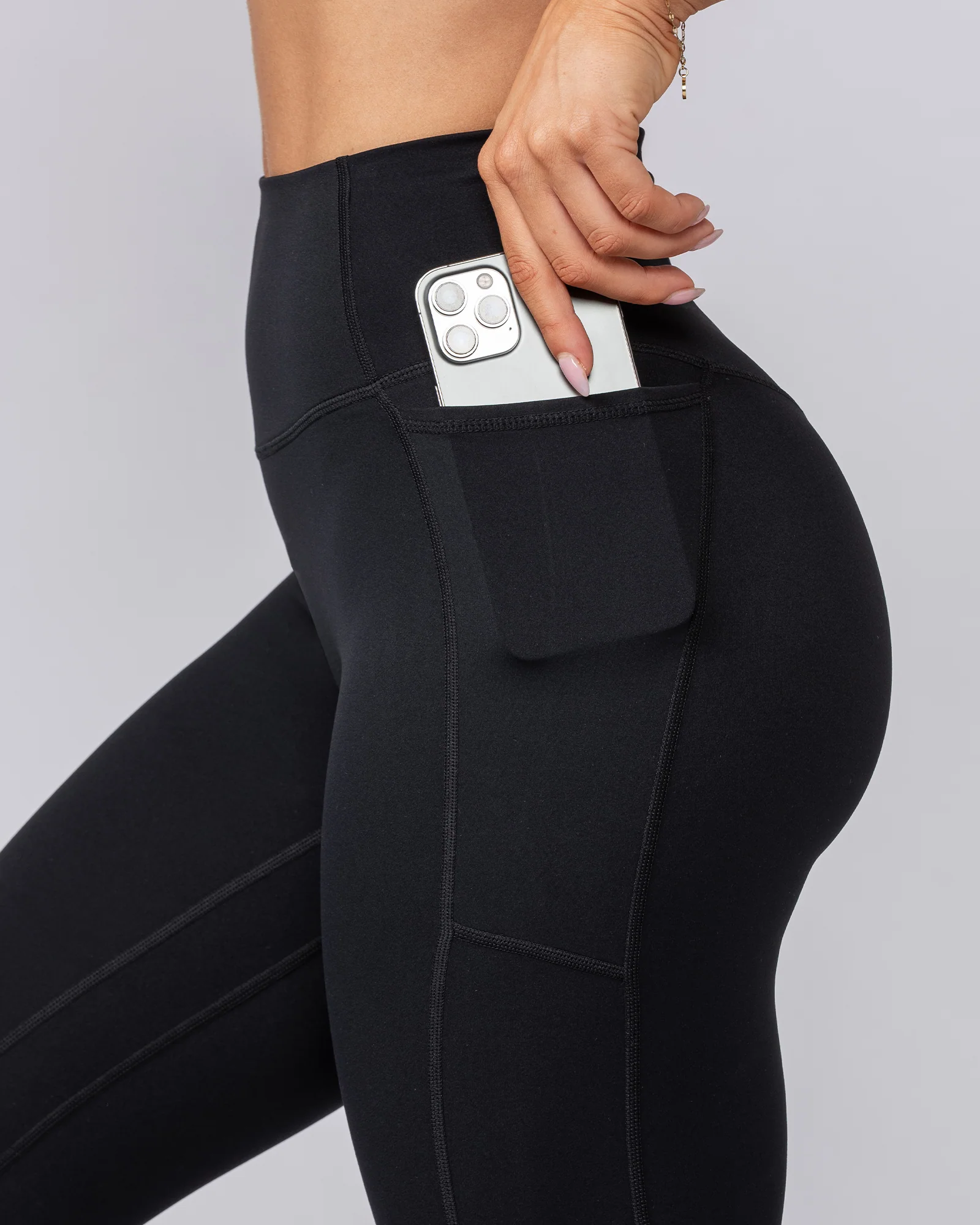 Agility Aura Pocket Ankle Length Leggings - Black - Image 2