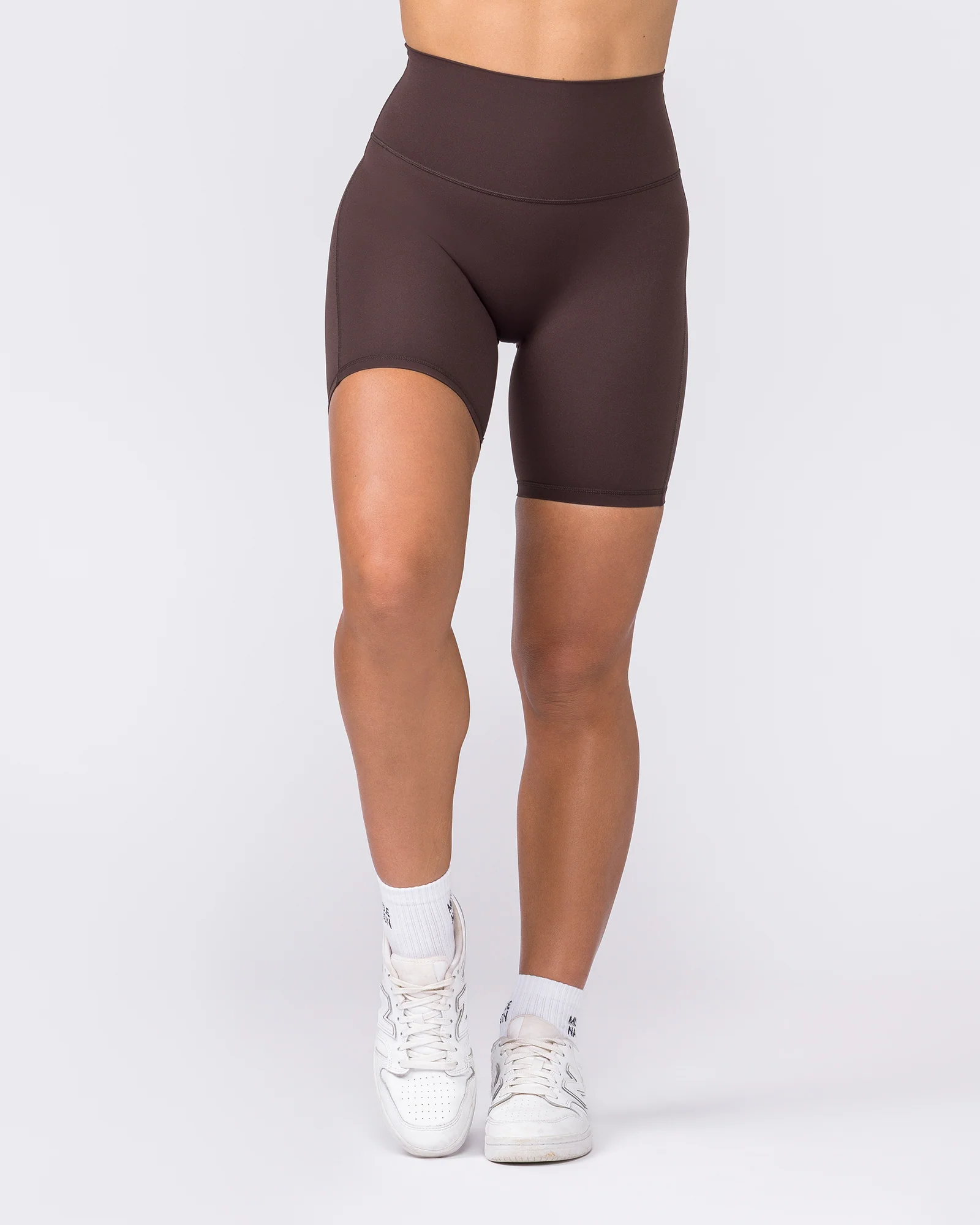 Aura Peachy High Invisible Scrunch Bike Shorts - Cocoa - Image 5