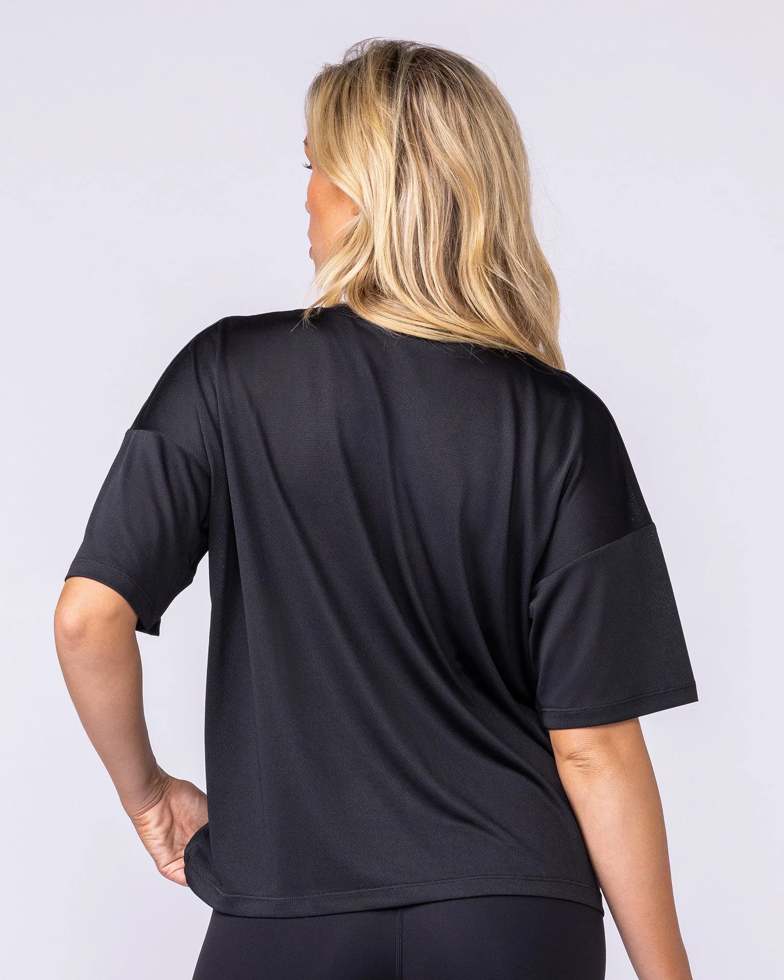 Boxy Training Tee - Black - Image 5