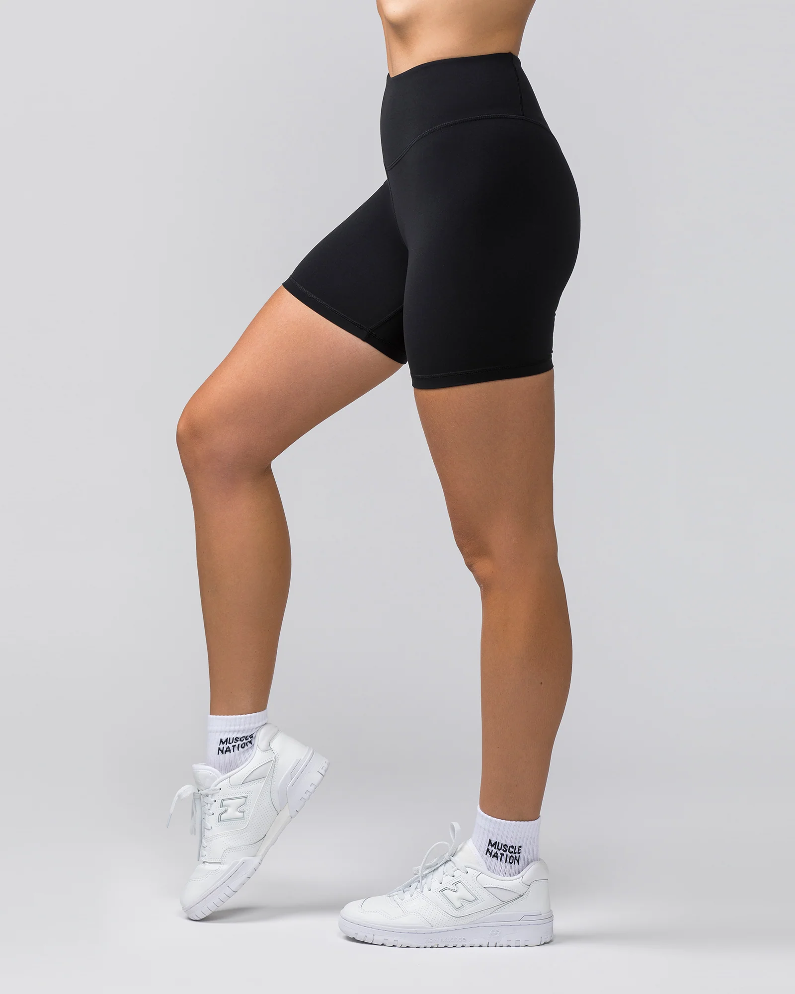 Contour Aura Bike Shorts - Black - Image 4