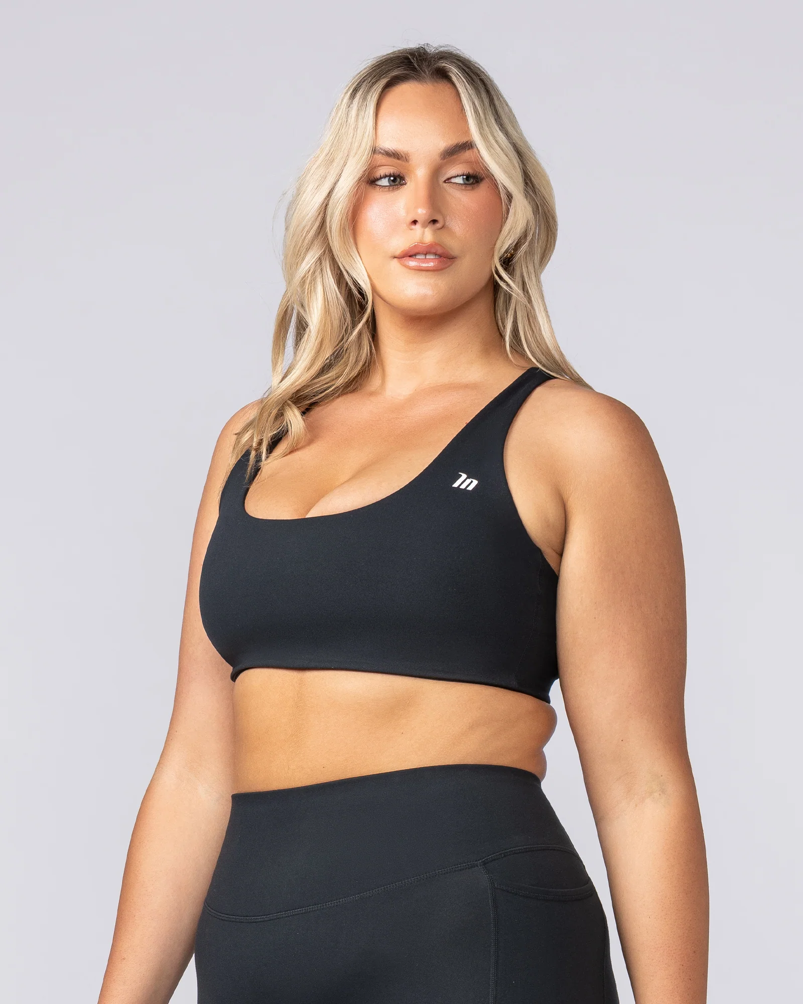 Endurance Bra - Black - Image 2