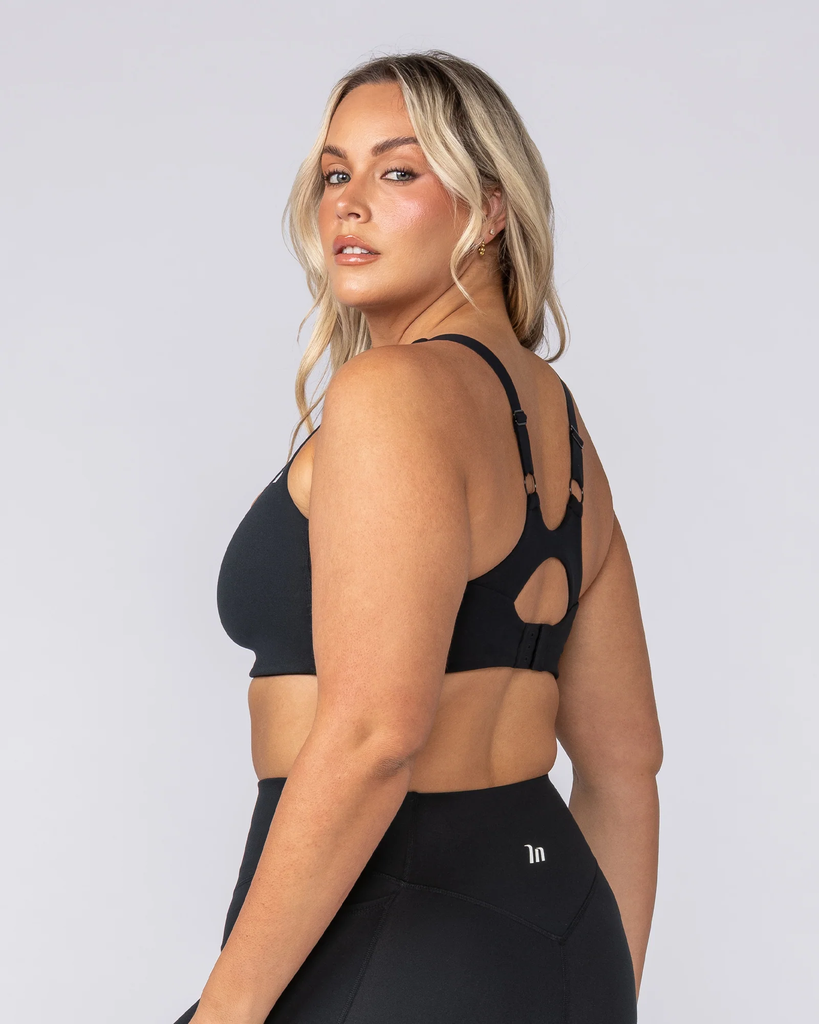 Endurance Bra - Black - Image 3