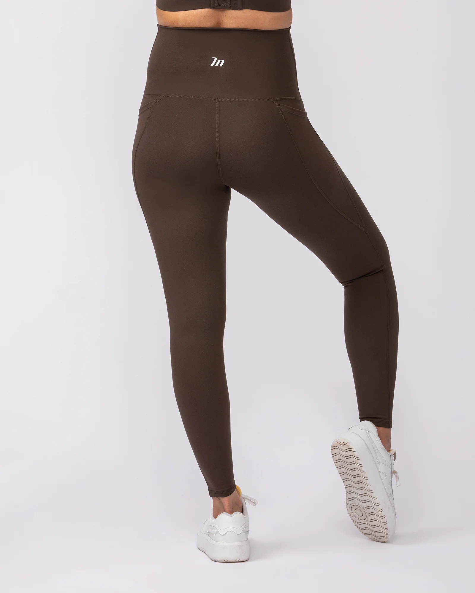 Maternity Everyday Pocket Leggings - Deep Brown - Image 5