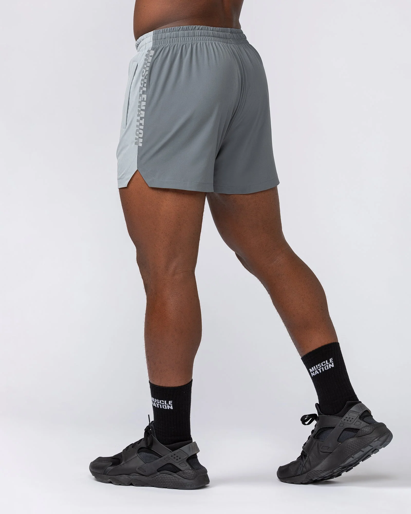 Stride 3.5" Shorts - Jet Grey / Tornado - Image 4