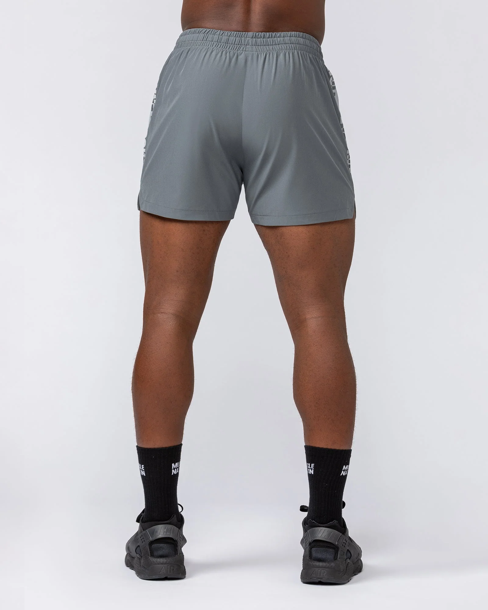 Stride 3.5" Shorts - Jet Grey / Tornado - Image 5
