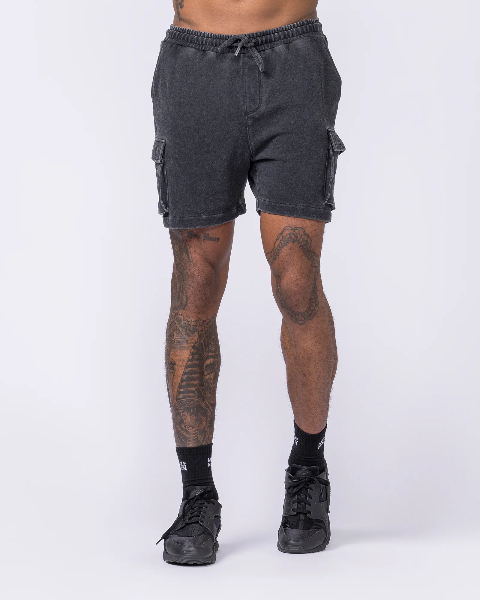 Weekender Vintage Cargo 5" Shorts - Washed Black - Image 3