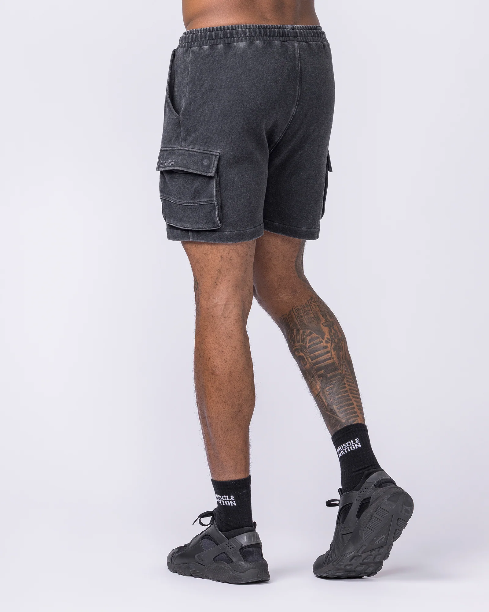 Weekender Vintage Cargo 5" Shorts - Washed Black - Image 5