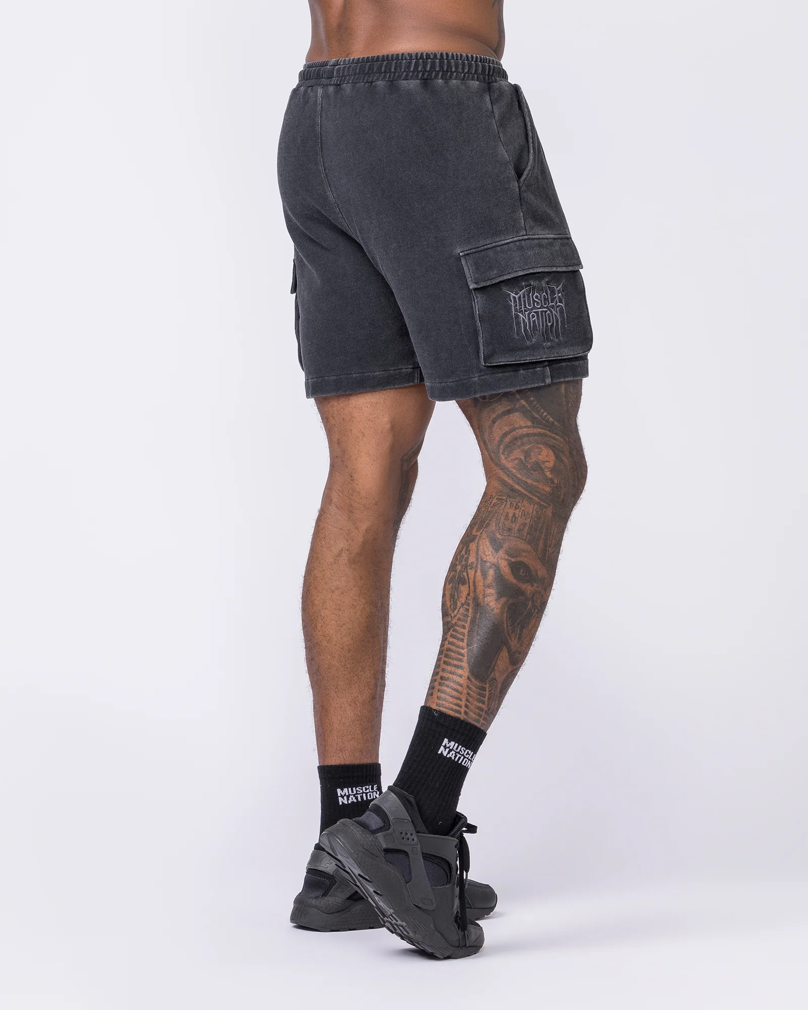 Weekender Vintage Cargo 5" Shorts - Washed Black - Image 7