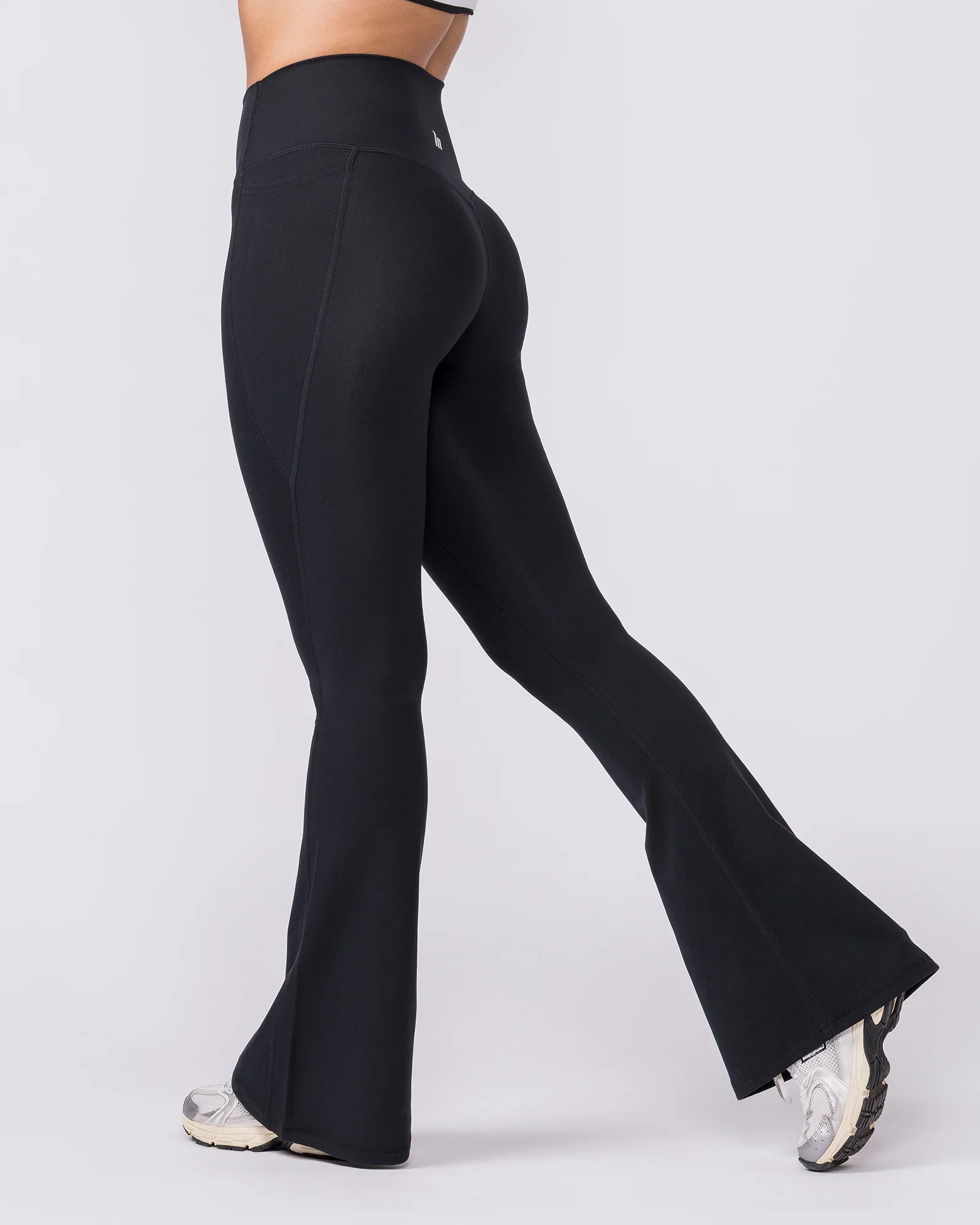 Zero Rise Everyday Pocket Flare Leggings - Black - Image 3